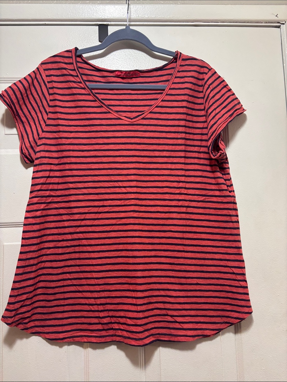 cut loose Dark Coral and Navy Blue Striped V-Neck Short Sleeve Tee
